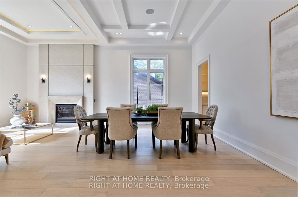 Photo 8 of 27 Hurlingham Crescent, North York, Banbury-Don Mills — HOMEH