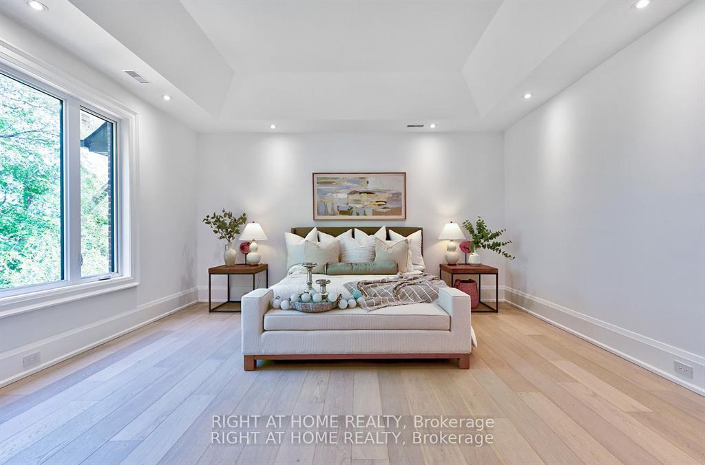 Photo 25 of 27 Hurlingham Crescent, North York, Banbury-Don Mills — HOMEH
