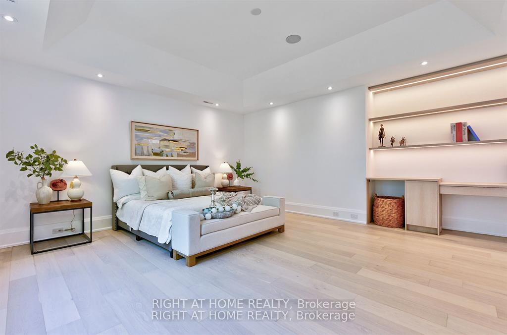 Photo 26 of 27 Hurlingham Crescent, North York, Banbury-Don Mills — HOMEH