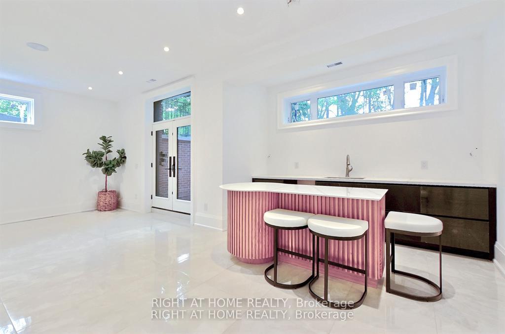 Photo 39 of 27 Hurlingham Crescent, North York, Banbury-Don Mills — HOMEH