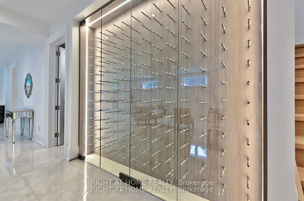 Photo 40 of 27 Hurlingham Crescent, North York, Banbury-Don Mills — HOMEH