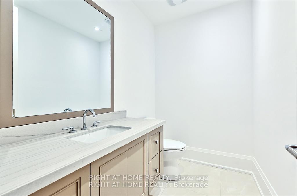 Photo 43 of 27 Hurlingham Crescent, North York, Banbury-Don Mills — HOMEH