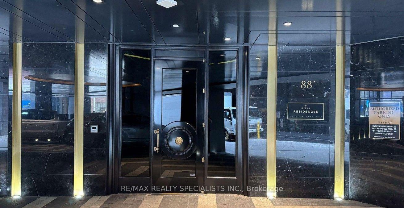 Photo 6 of Unit 1101, 88 Blue Jays Way, Toronto, Waterfront Communities — HOMEH