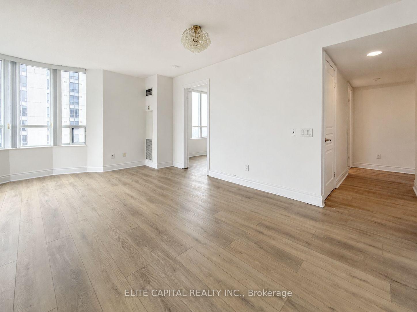 Photo 3 of Unit 2018, 15 Northtown Way, North York, Willowdale East — HOMEH