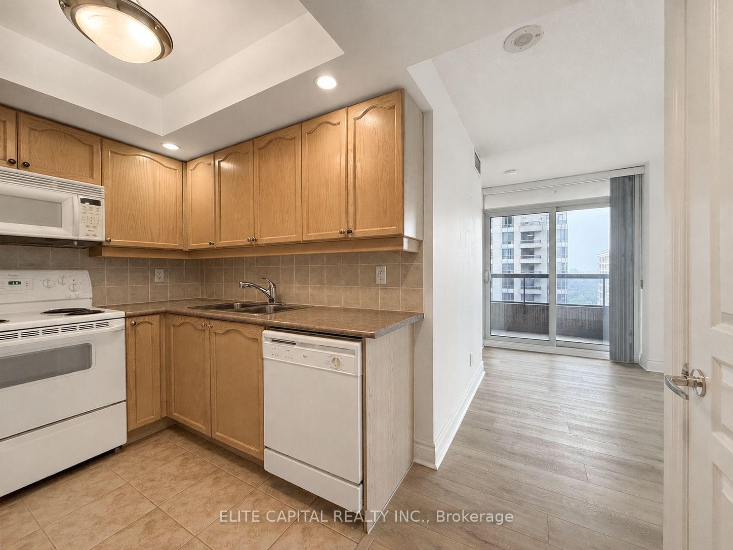 Photo 5 of Unit 2018, 15 Northtown Way, North York, Willowdale East — HOMEH