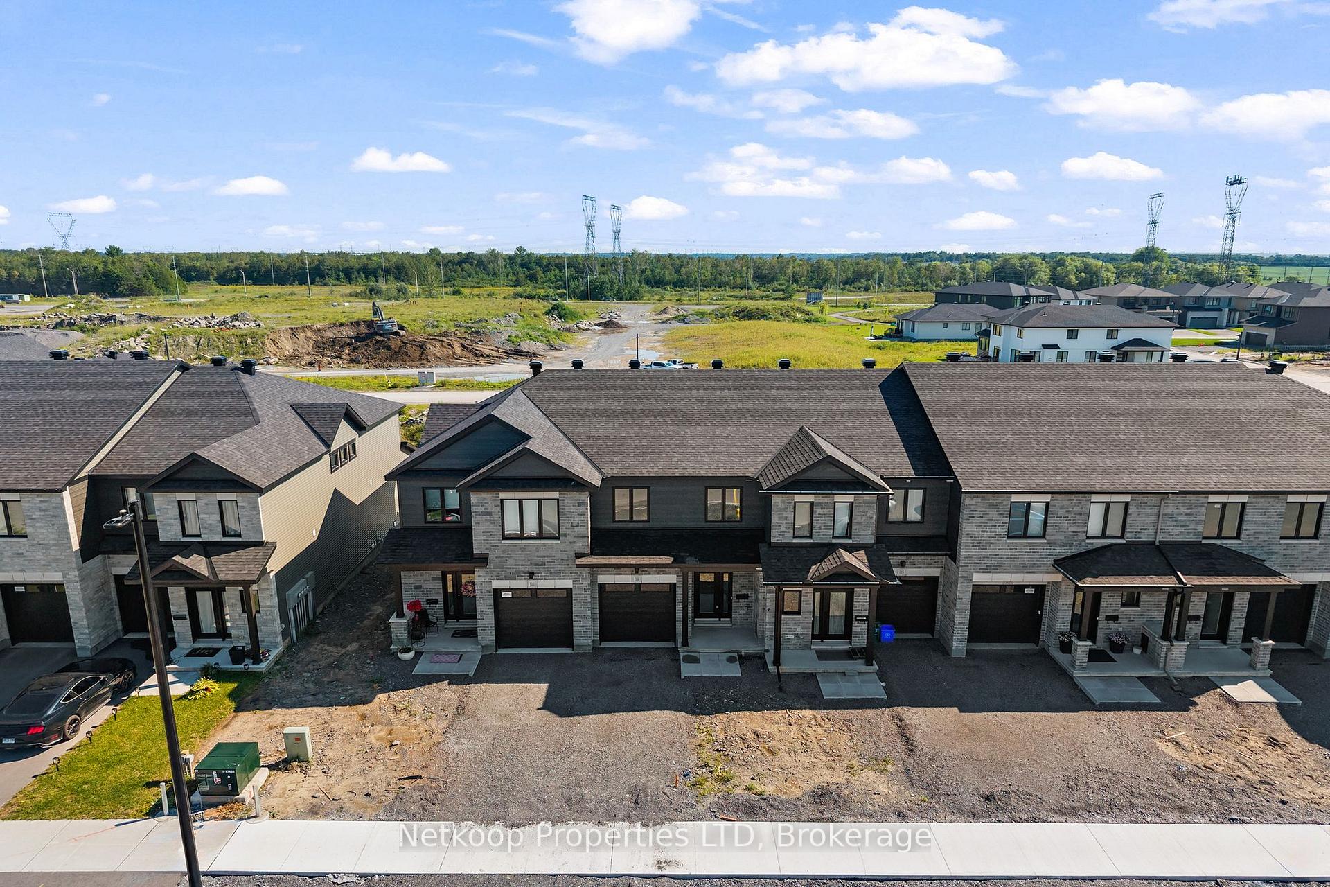 Photo 3 of 1158 Cope Drive, Ottawa, Stittsville (Central) — HOMEH