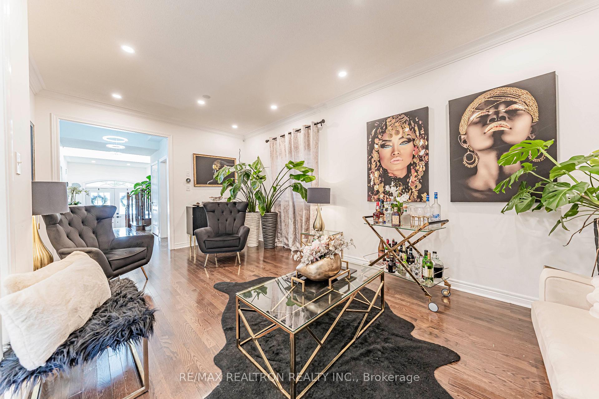 Photo 5 of 388 Kwapis Boulevard, Newmarket, Woodland Hill — HOMEH