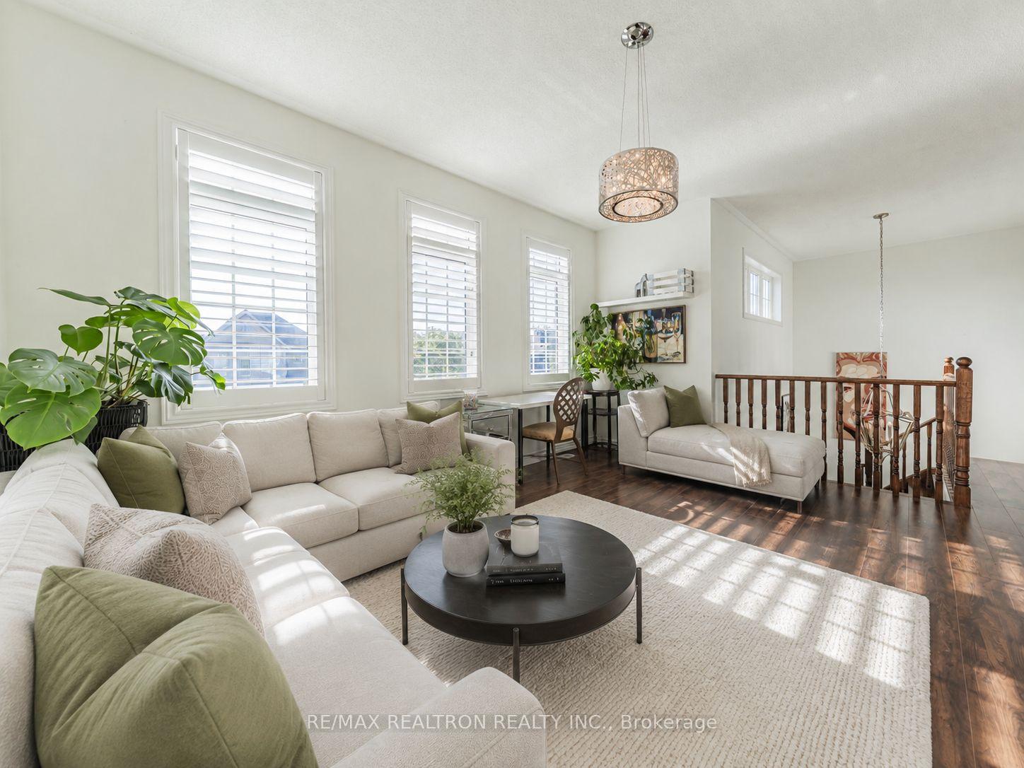 Photo 11 of 388 Kwapis Boulevard, Newmarket, Woodland Hill — HOMEH