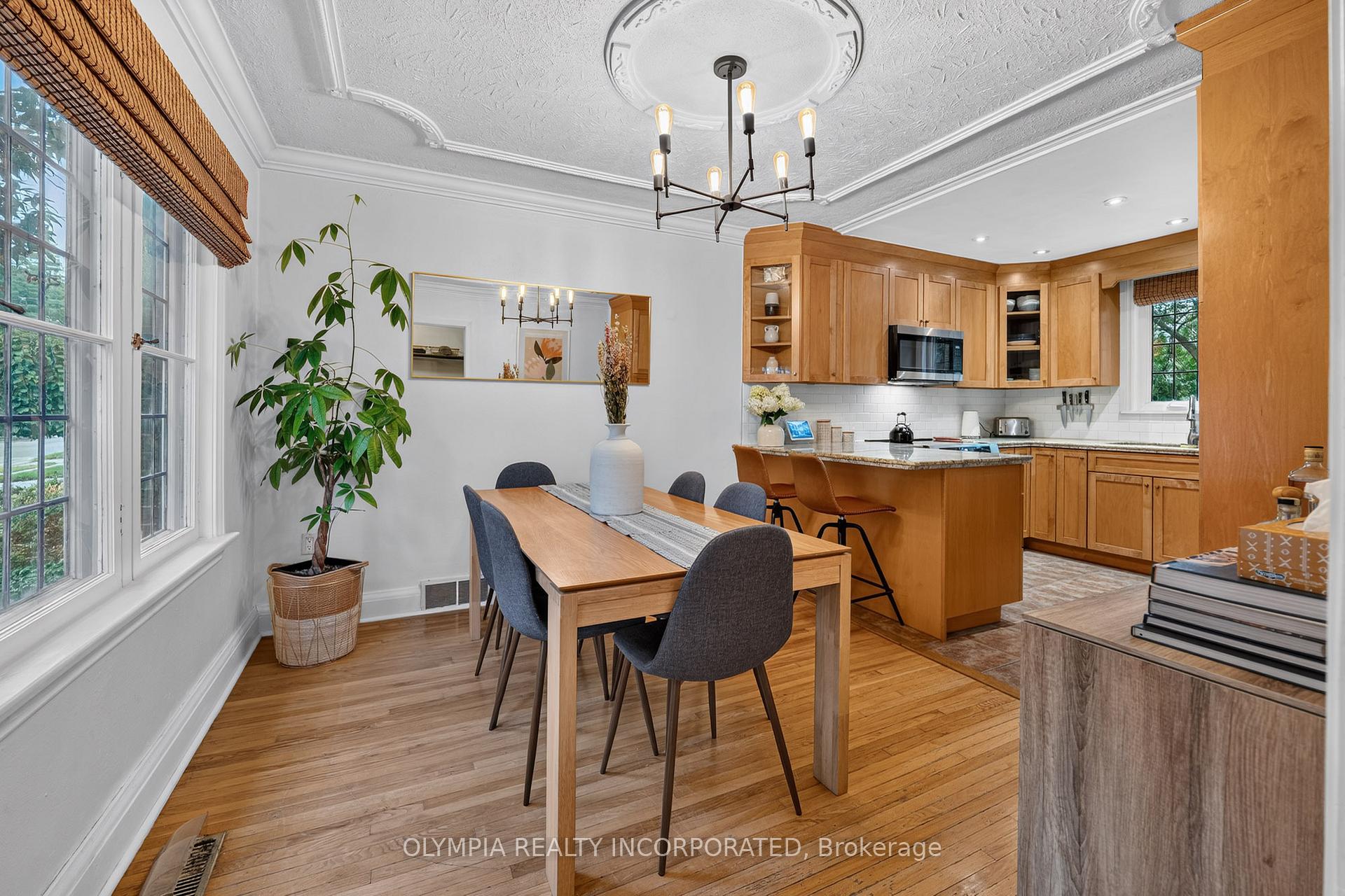 Photo 3 of 195 Ontario Street, St. Catharines, Downtown — HOMEH