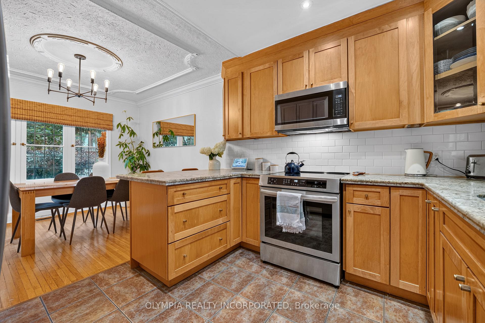 Photo 5 of 195 Ontario Street, St. Catharines, Downtown — HOMEH