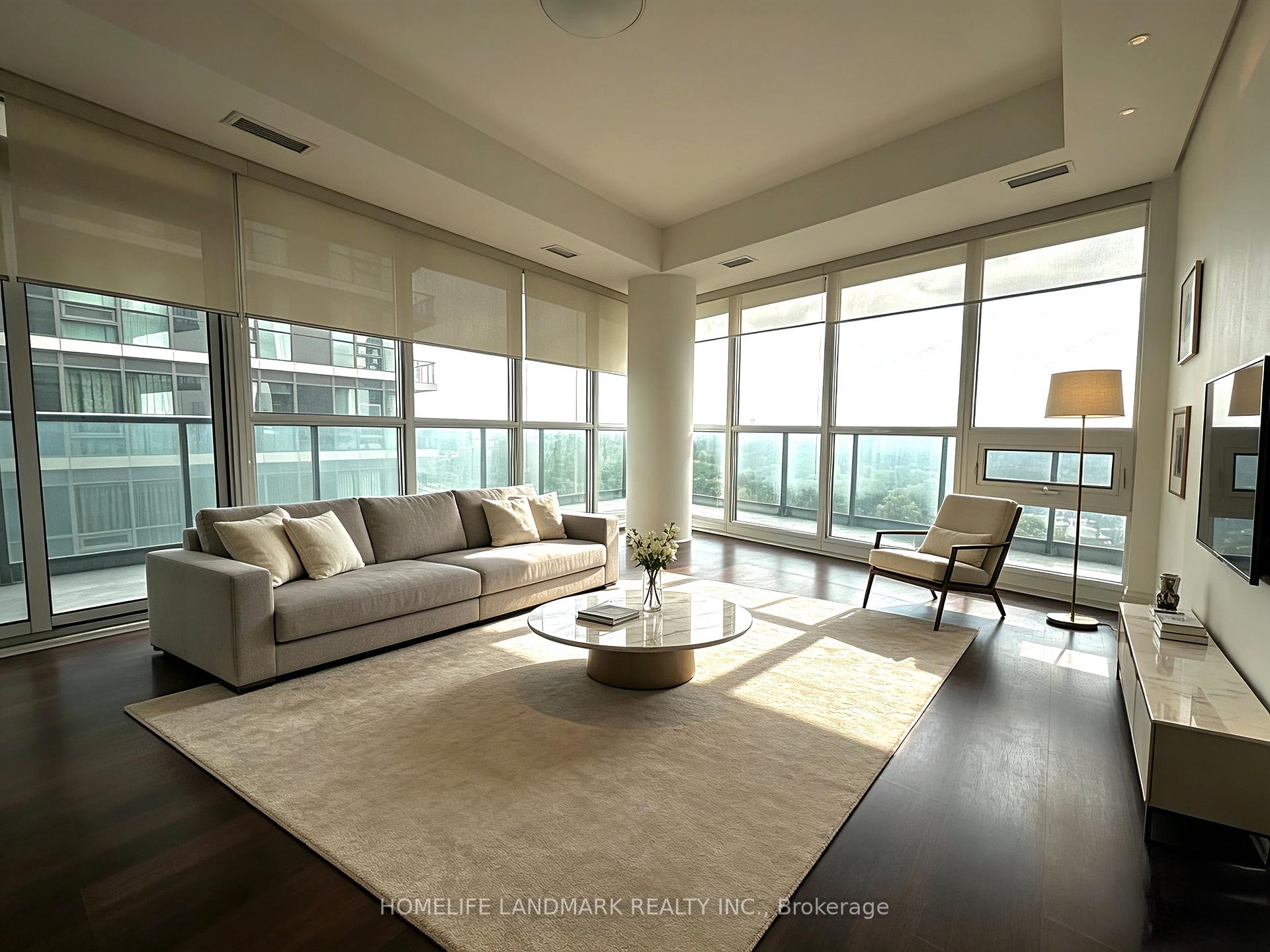 Photo 4 of Unit 901, 35 Brian Peck Crescent, Toronto, Thorncliffe Park — HOMEH