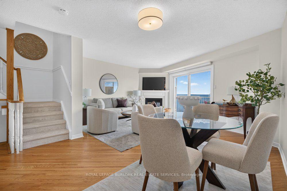 Photo 5 of Unit 4, 2136 Old Lakeshore Road, Burlington, Brant — HOMEH