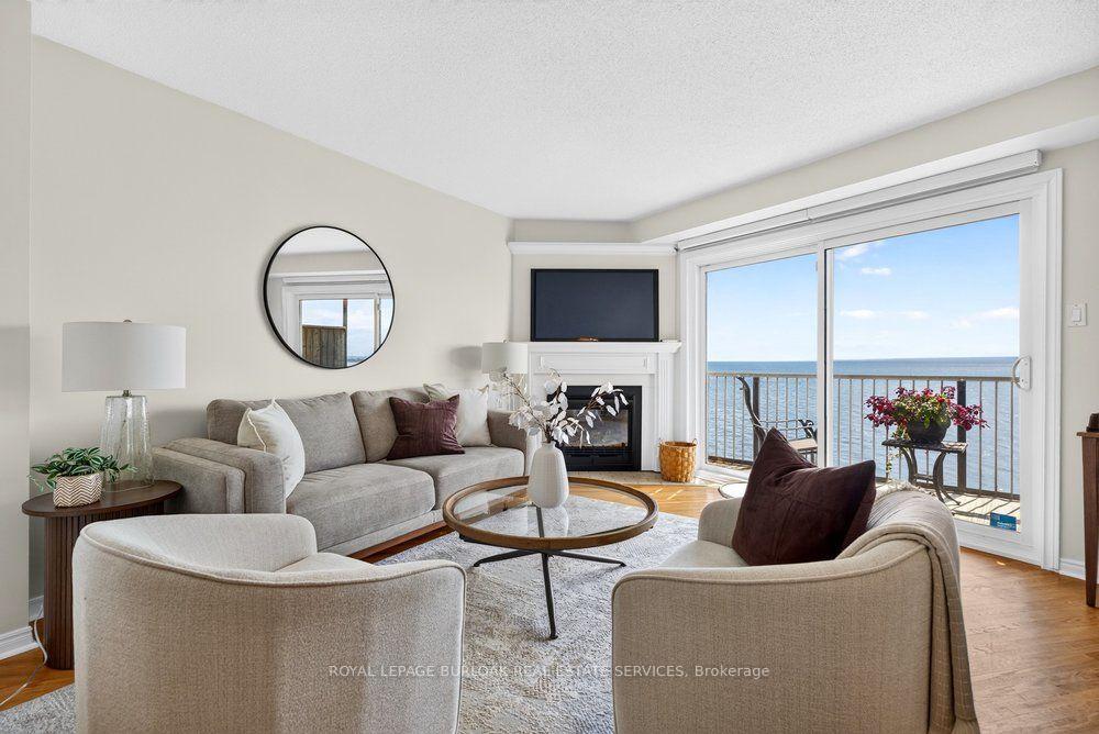 Photo 6 of Unit 4, 2136 Old Lakeshore Road, Burlington, Brant — HOMEH