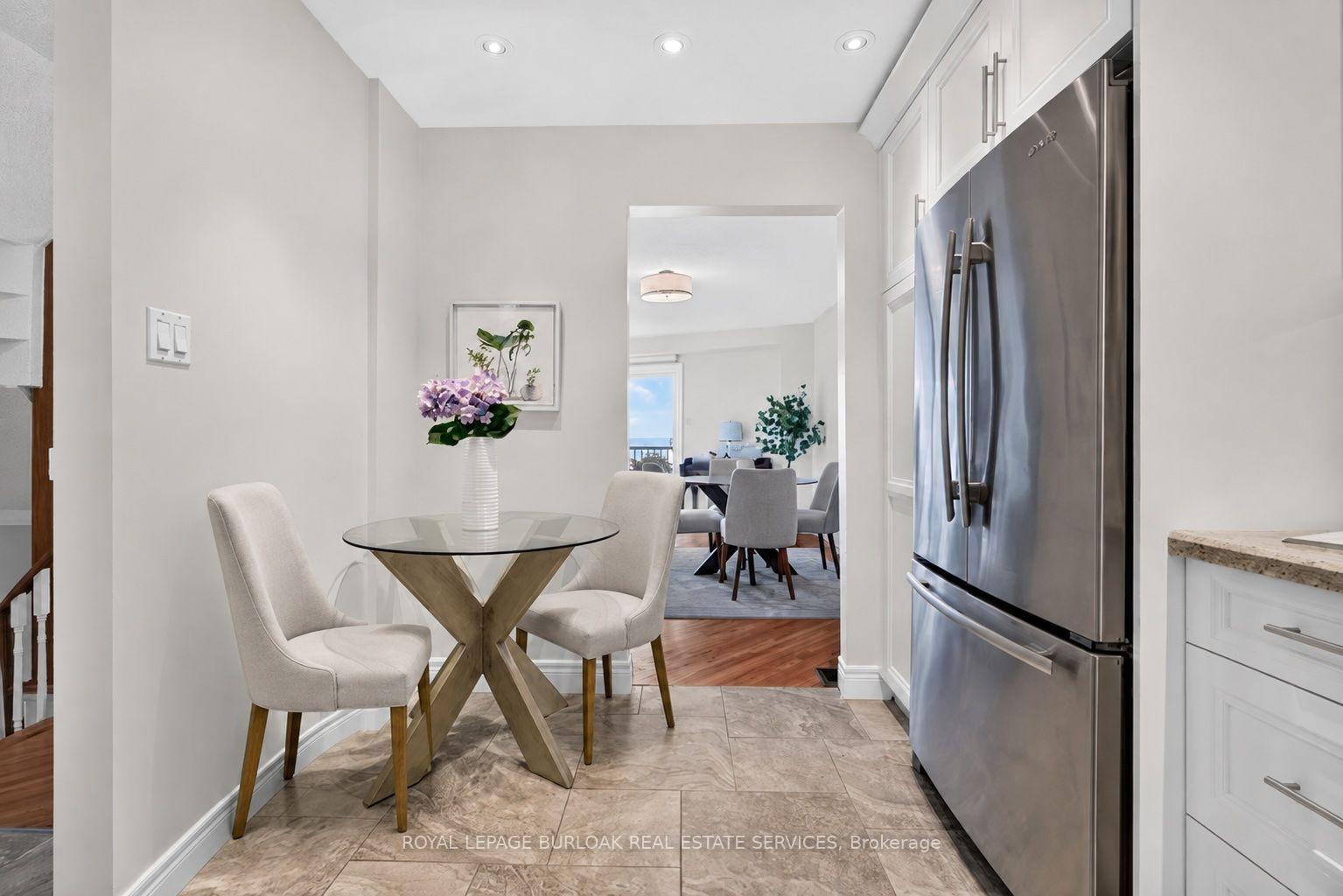 Photo 11 of Unit 4, 2136 Old Lakeshore Road, Burlington, Brant — HOMEH