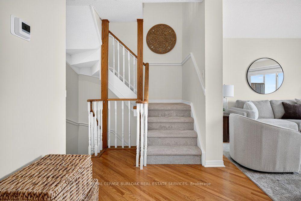 Photo 16 of Unit 4, 2136 Old Lakeshore Road, Burlington, Brant — HOMEH