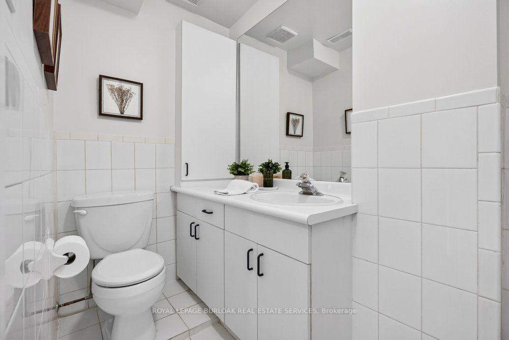 Photo 33 of Unit 4, 2136 Old Lakeshore Road, Burlington, Brant — HOMEH