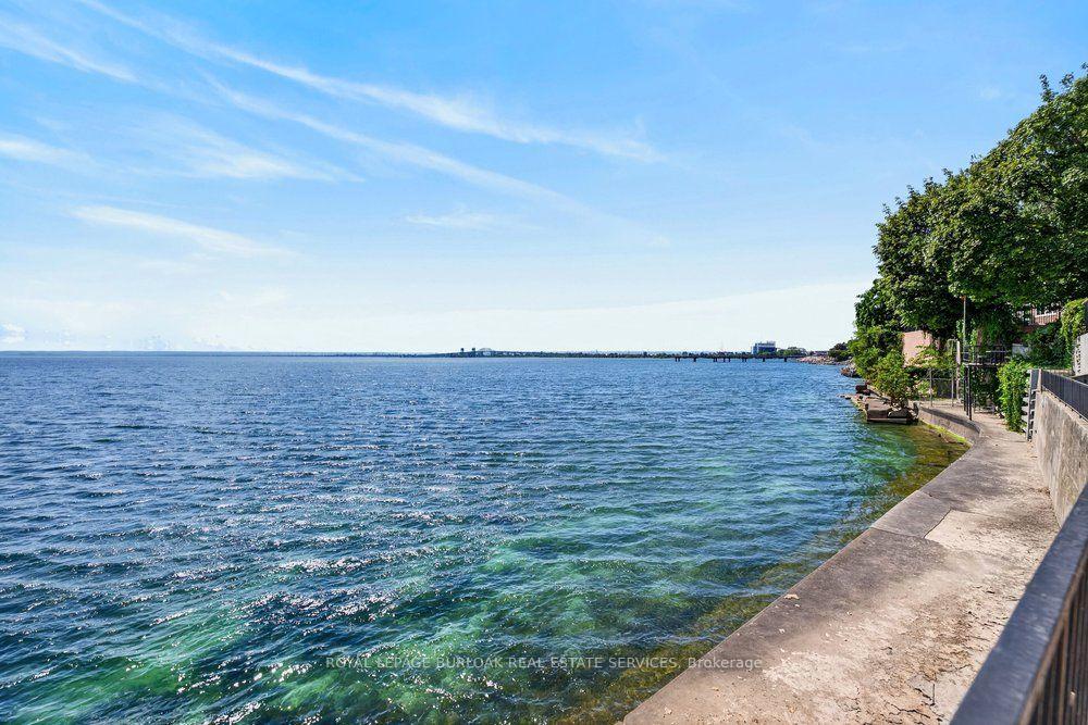 Photo 35 of Unit 4, 2136 Old Lakeshore Road, Burlington, Brant — HOMEH