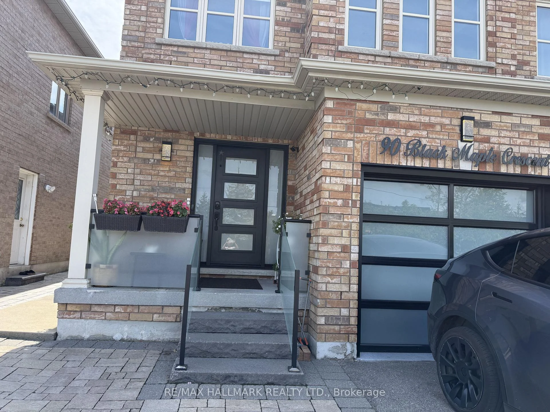 Photo 13 of 90 Black Maple Crescent, Vaughan, Maple — HOMEH