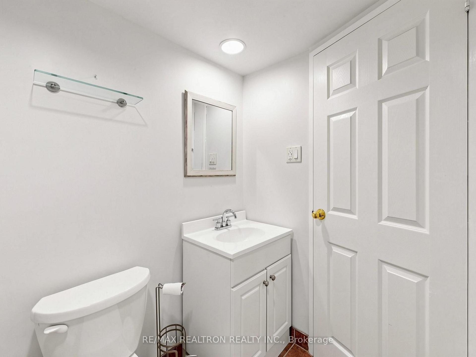 Photo 17 of Unit 904, 1950 Main Street W, Hamilton, Ainslie Wood — HOMEH