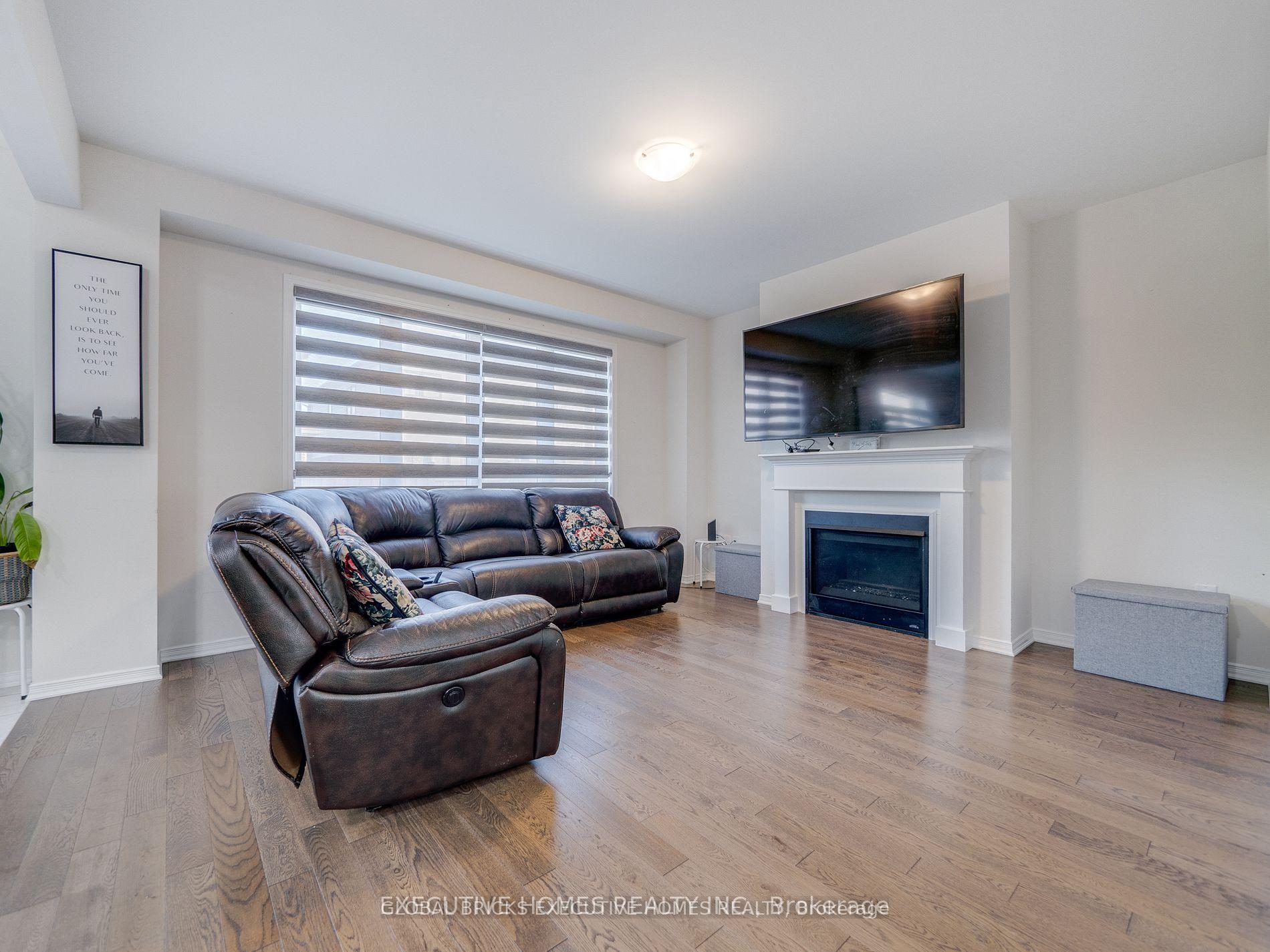 Photo 12 of 26 Lillian Way, Haldimand — HOMEH
