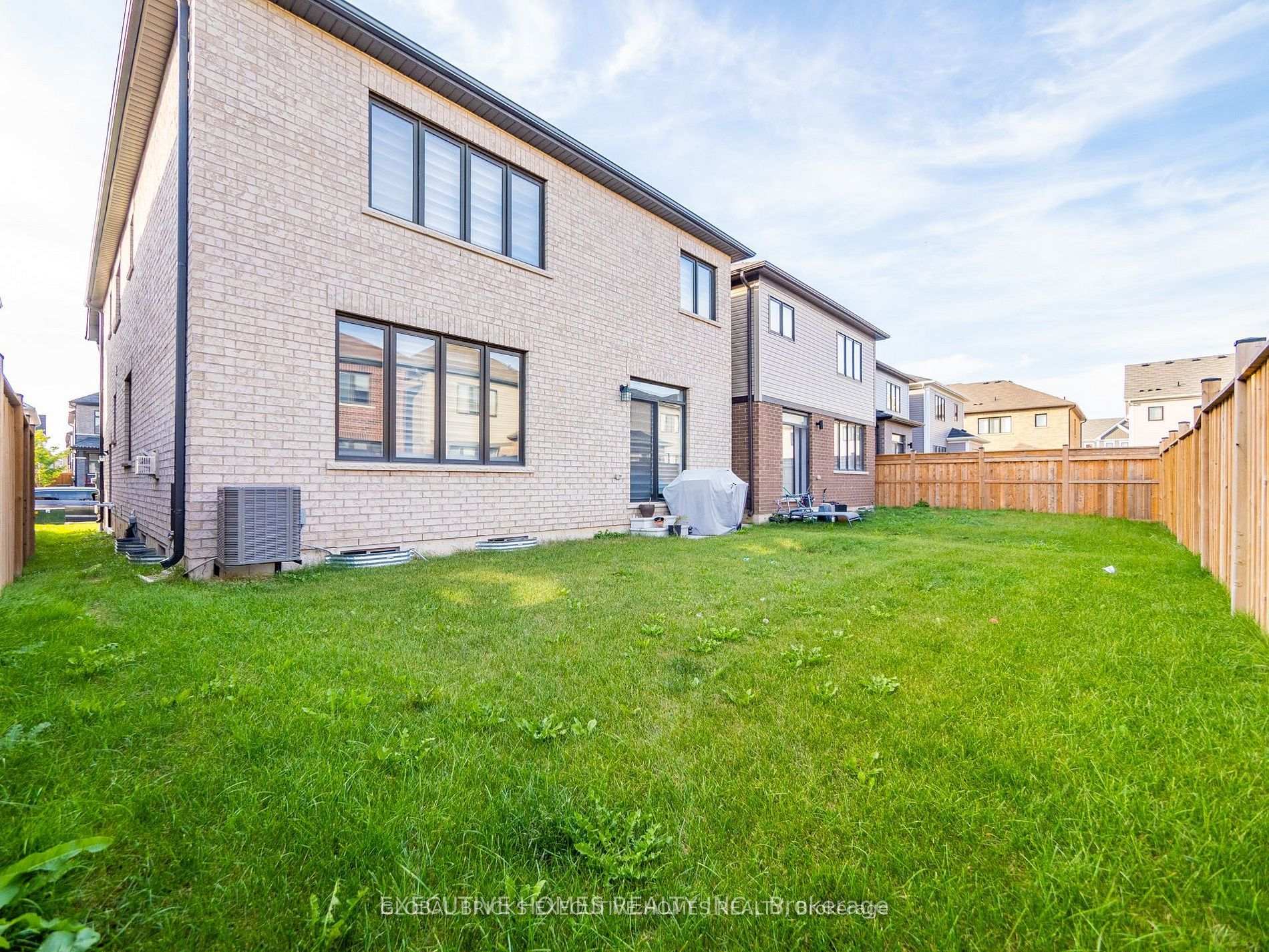 Photo 40 of 26 Lillian Way, Haldimand — HOMEH