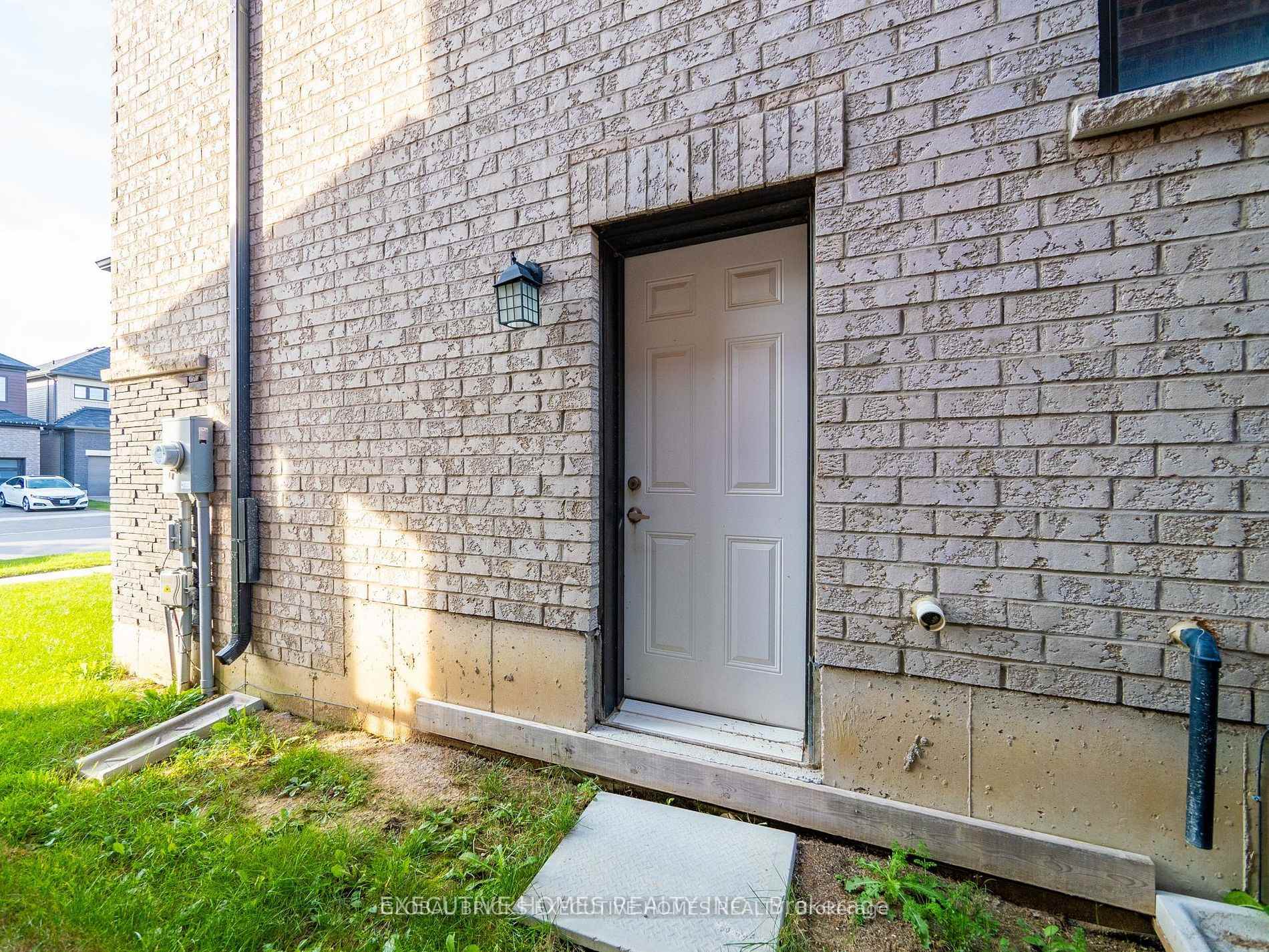 Photo 41 of 26 Lillian Way, Haldimand — HOMEH