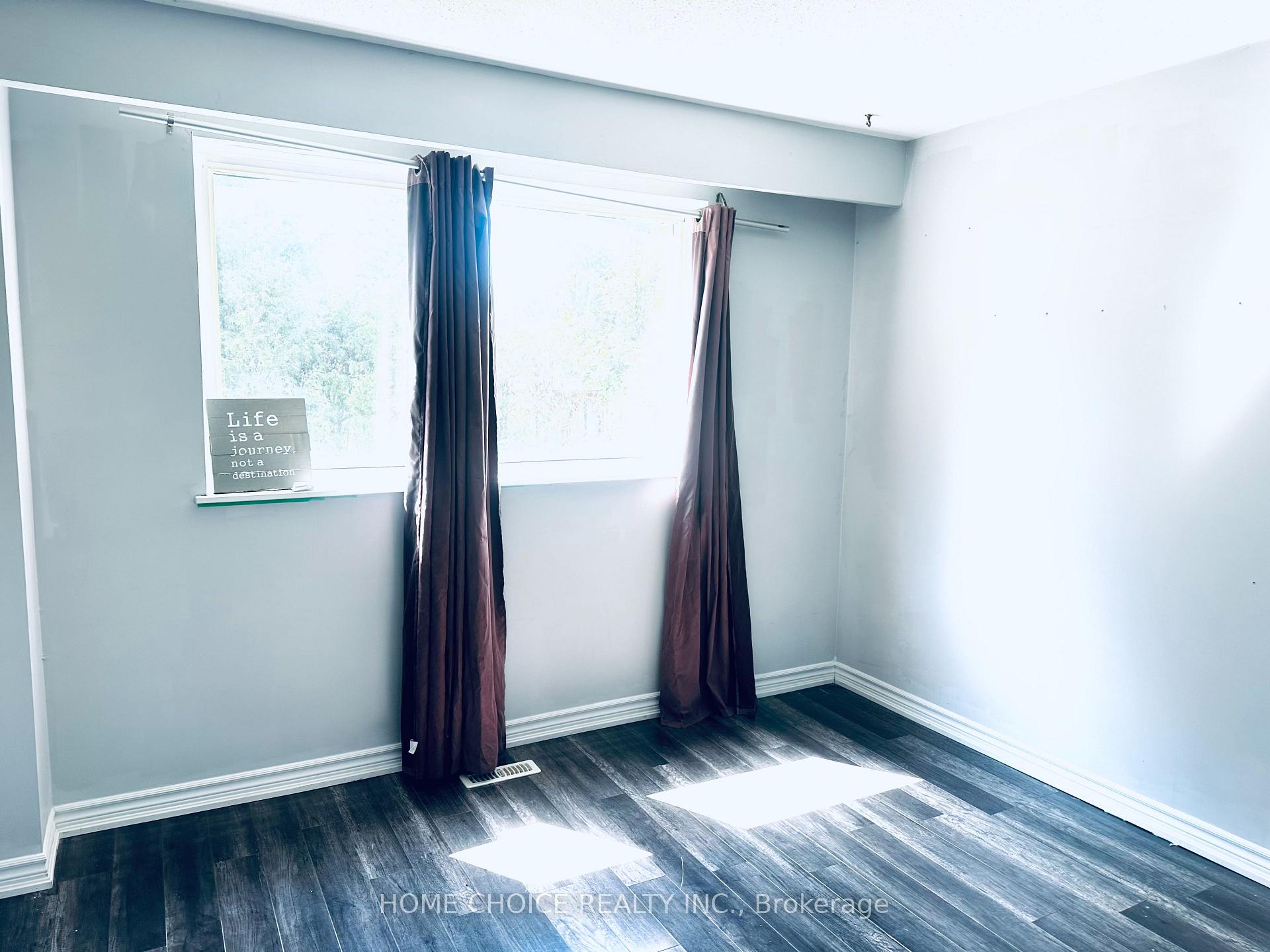 Photo 9 of Unit lower level, 130 Earnscliffe Circle, Brampton, Southgate — HOMEH