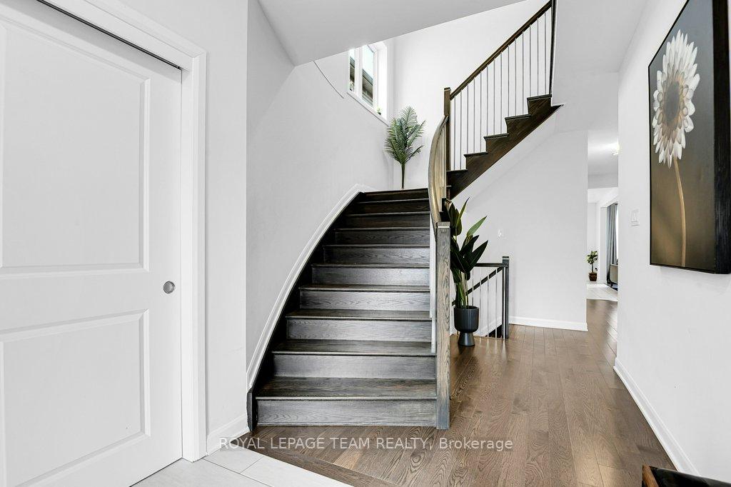 Photo 7 of 784 Cappamore Drive, Ottawa, Barrhaven - Half Moon Bay — HOMEH