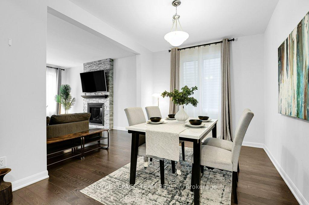 Photo 10 of 784 Cappamore Drive, Ottawa, Barrhaven - Half Moon Bay — HOMEH