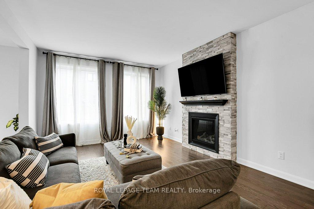 Photo 15 of 784 Cappamore Drive, Ottawa, Barrhaven - Half Moon Bay — HOMEH
