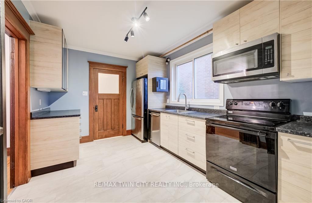 Photo 21 of 156 Glasgow Street, Kitchener, KW Hospital — HOMEH