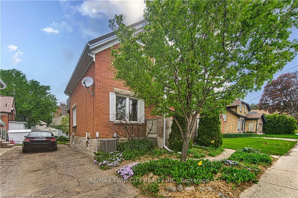 Photo 6 of 156 Glasgow Street, Kitchener, KW Hospital — HOMEH