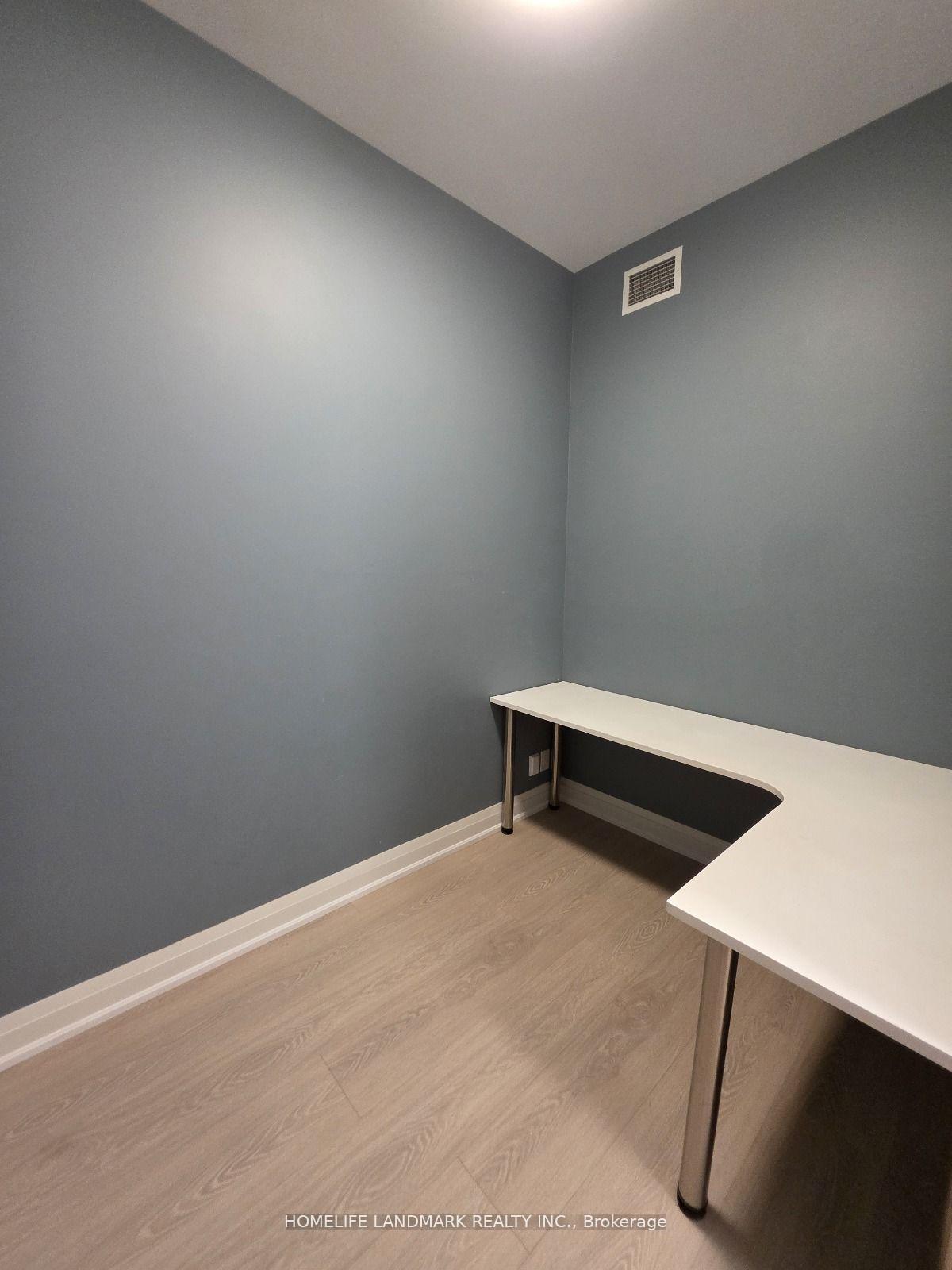 Photo 8 of Unit 116, 21 Clairtrell Road, North York, Willowdale East — HOMEH