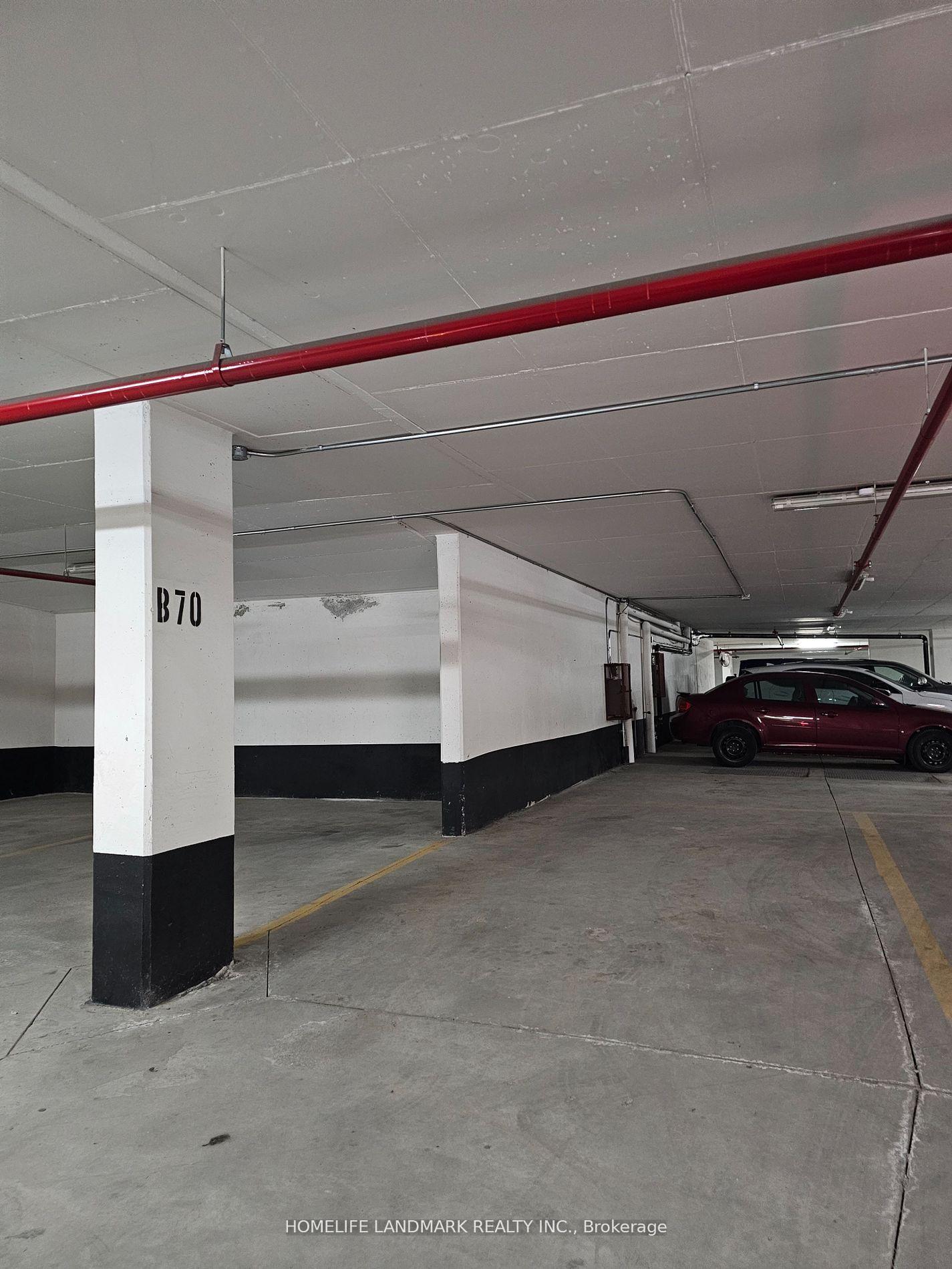 Photo 10 of Unit 116, 21 Clairtrell Road, North York, Willowdale East — HOMEH