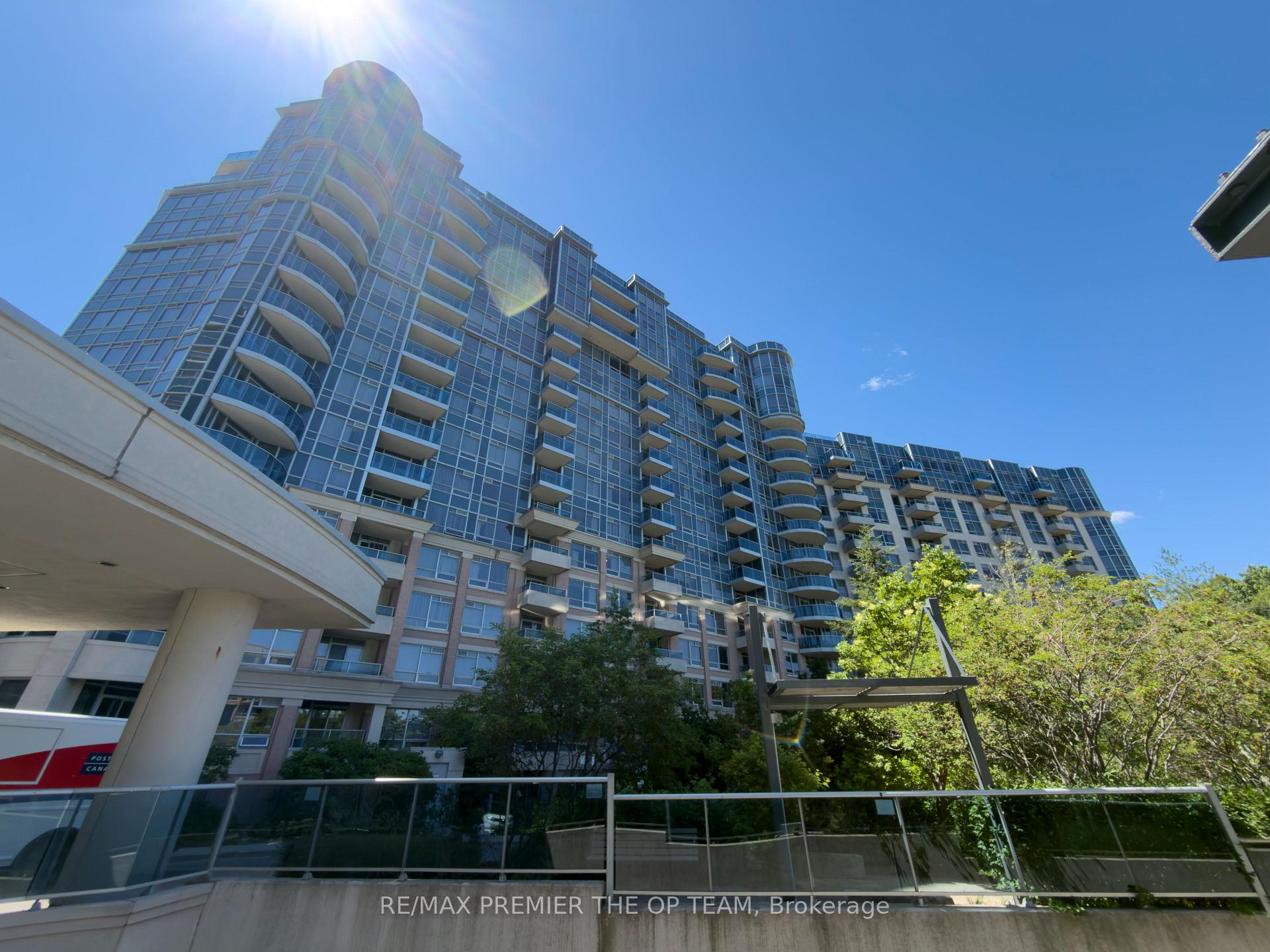 Photo 2 of Unit 1077, 23 Cox Boulevard, Markham, Unionville — HOMEH
