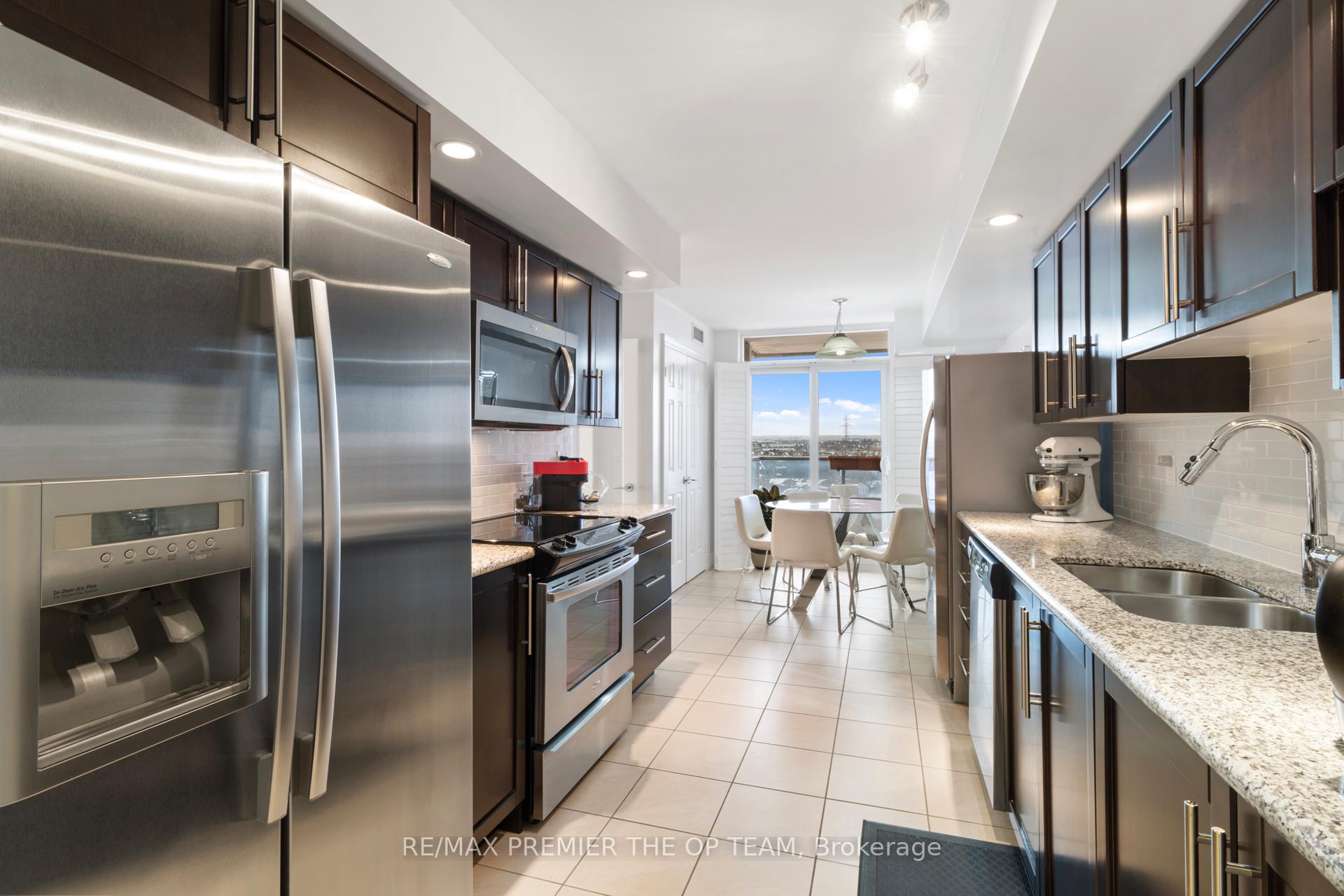 Photo 15 of Unit 1077, 23 Cox Boulevard, Markham, Unionville — HOMEH