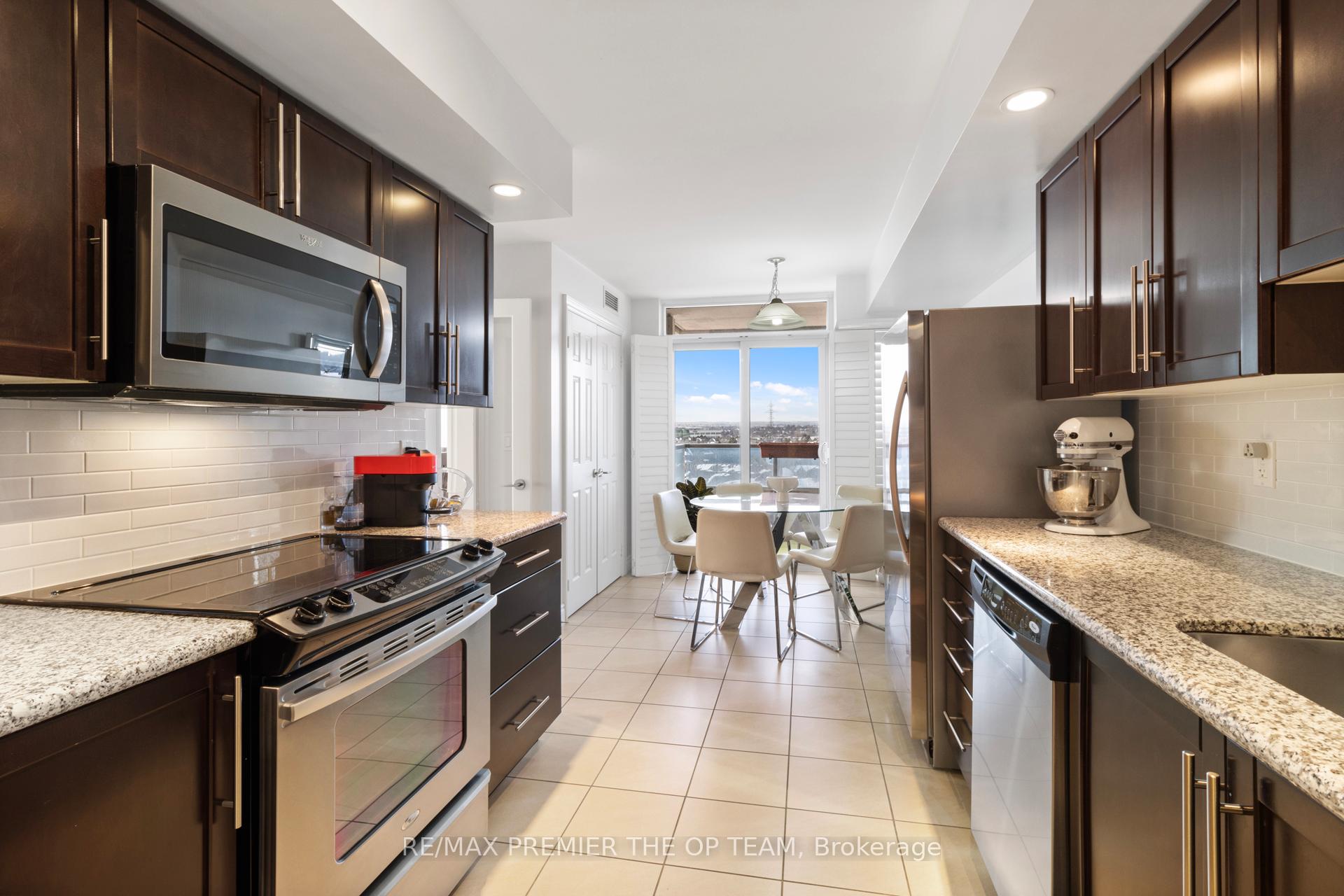 Photo 16 of Unit 1077, 23 Cox Boulevard, Markham, Unionville — HOMEH