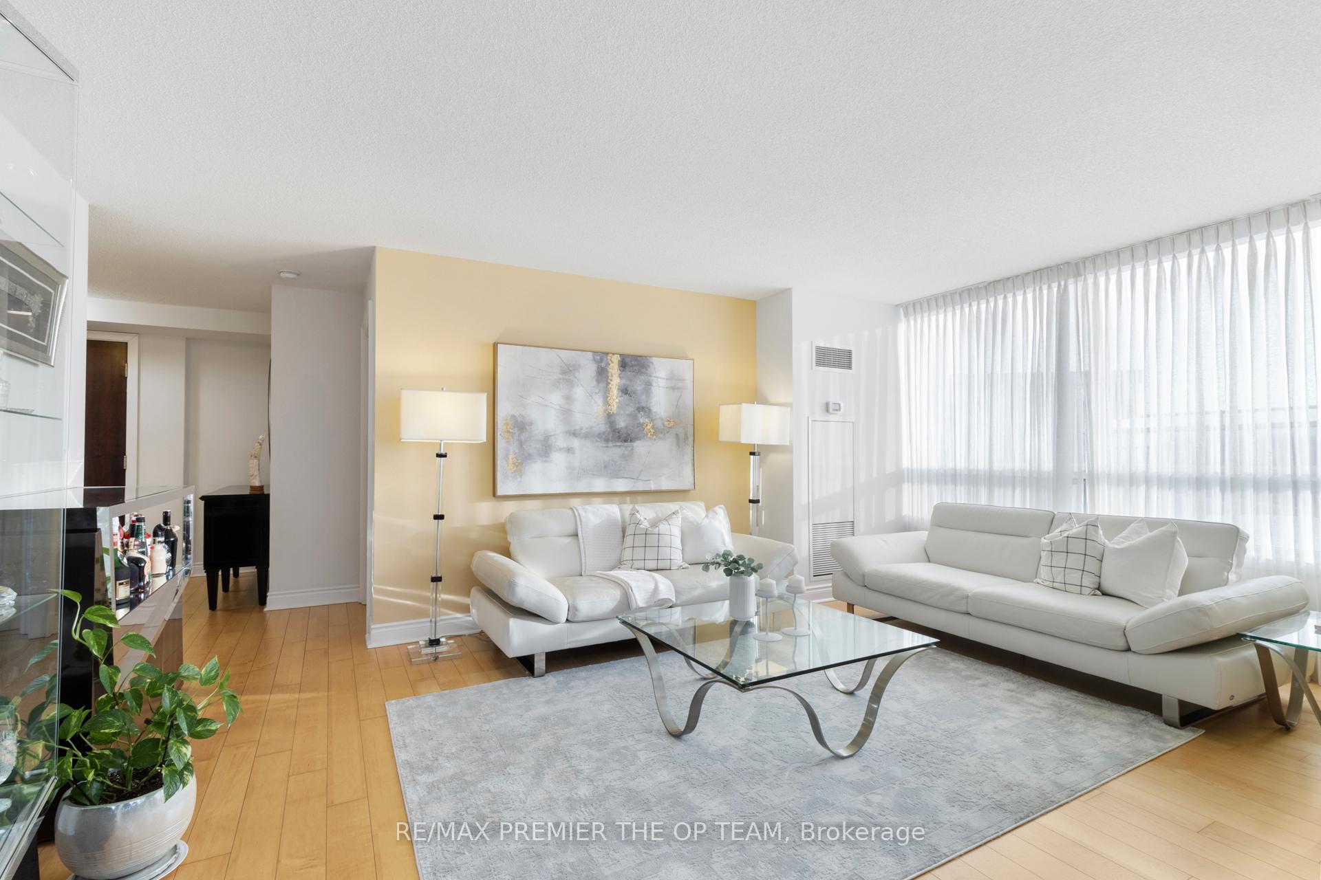 Photo 24 of Unit 1077, 23 Cox Boulevard, Markham, Unionville — HOMEH
