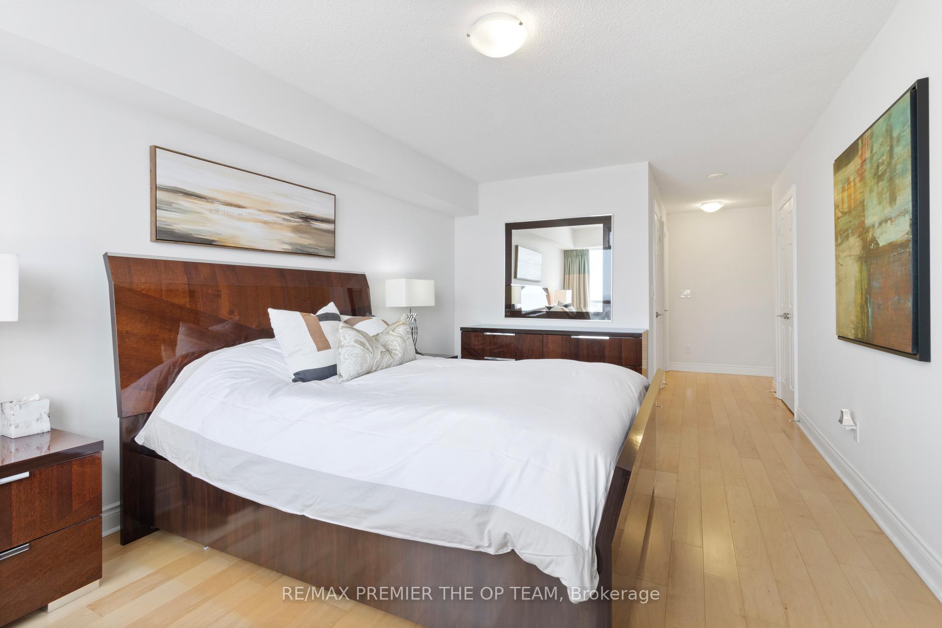 Photo 29 of Unit 1077, 23 Cox Boulevard, Markham, Unionville — HOMEH
