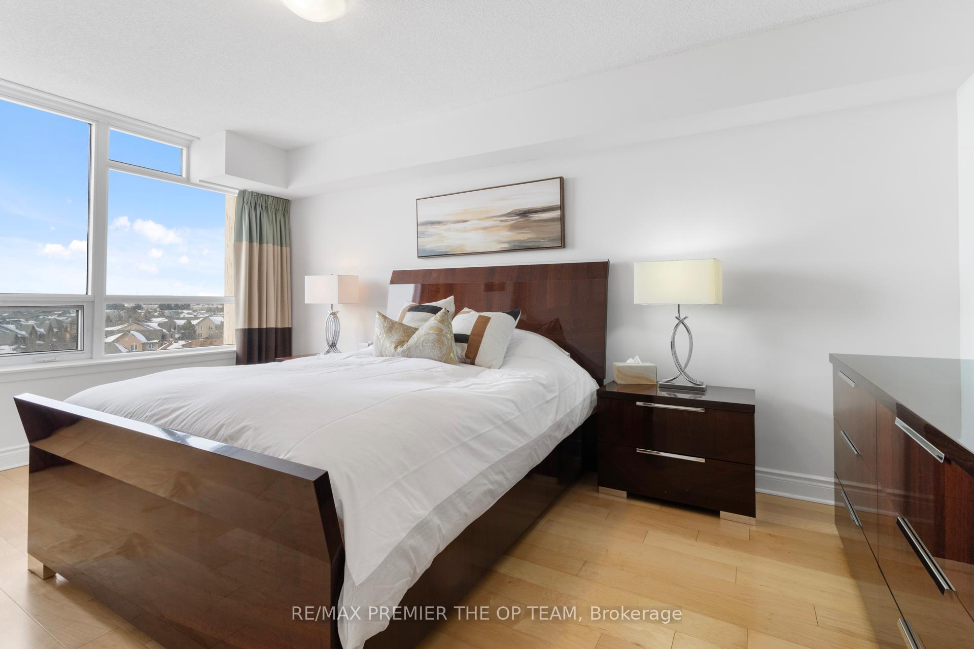 Photo 30 of Unit 1077, 23 Cox Boulevard, Markham, Unionville — HOMEH