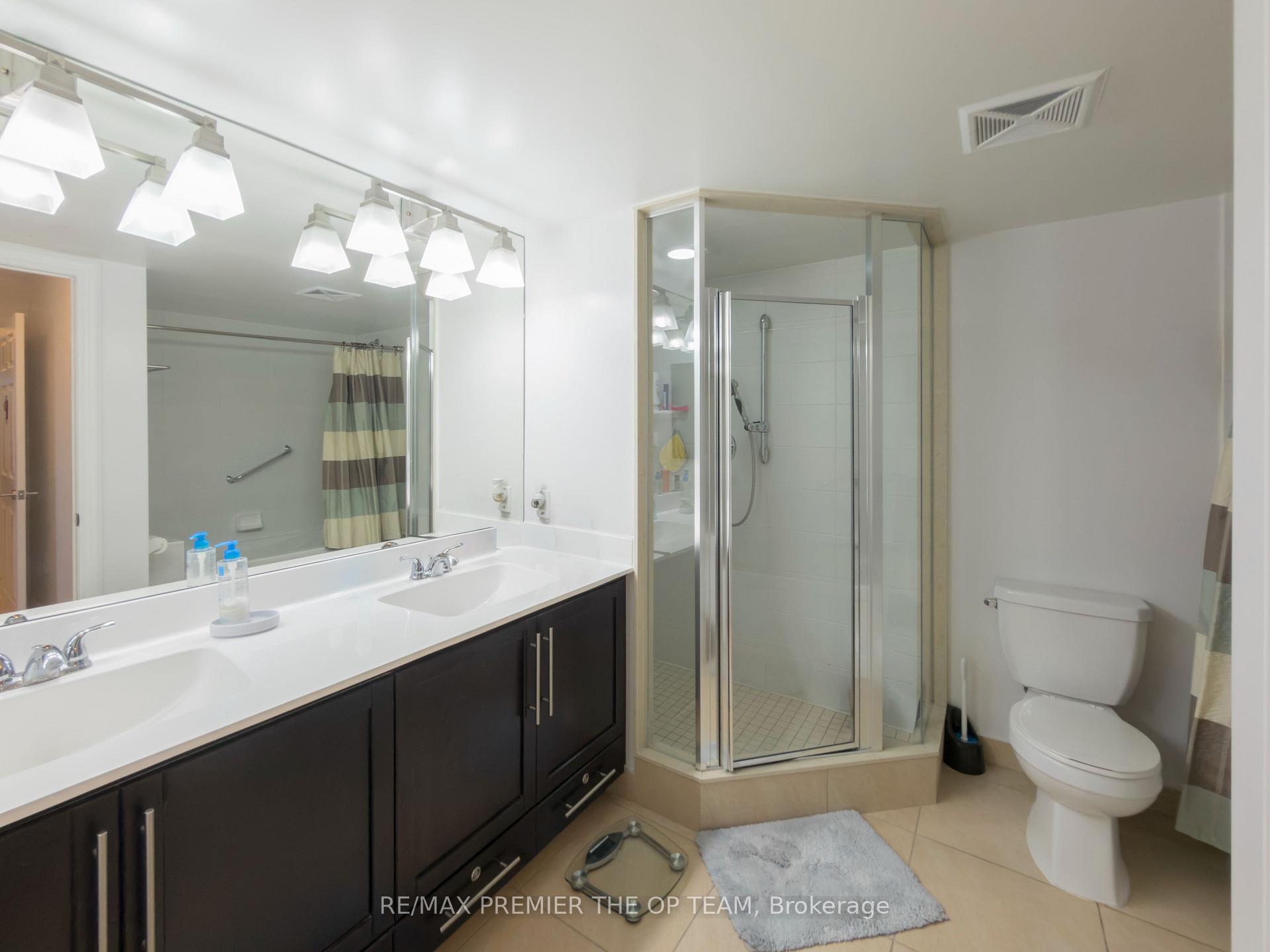 Photo 31 of Unit 1077, 23 Cox Boulevard, Markham, Unionville — HOMEH