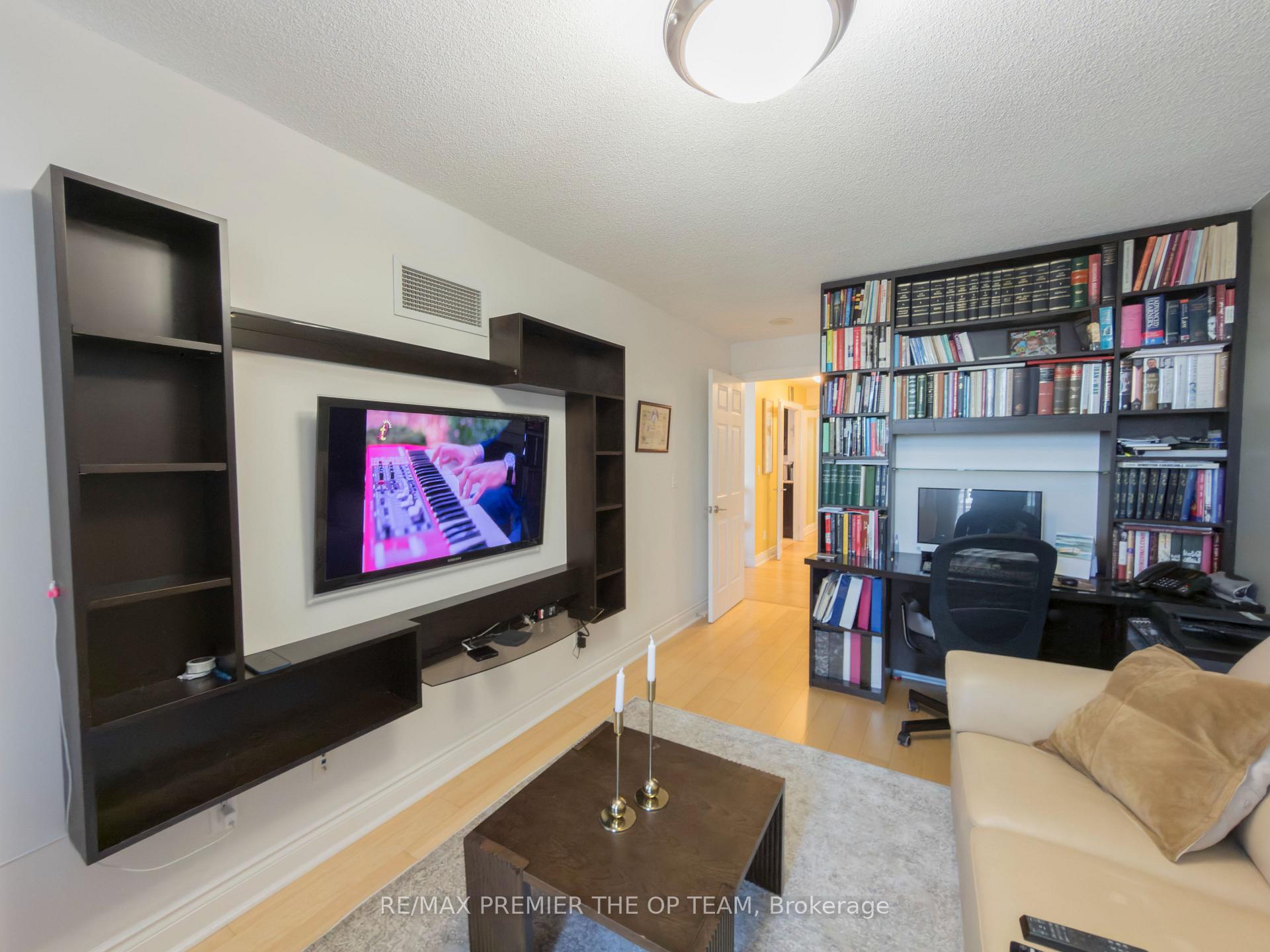 Photo 38 of Unit 1077, 23 Cox Boulevard, Markham, Unionville — HOMEH