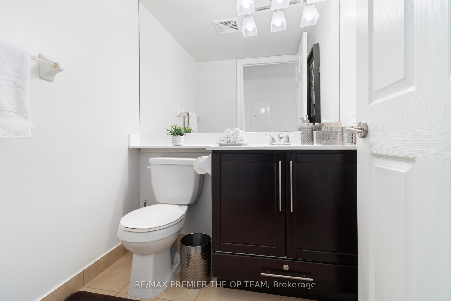 Photo 39 of Unit 1077, 23 Cox Boulevard, Markham, Unionville — HOMEH
