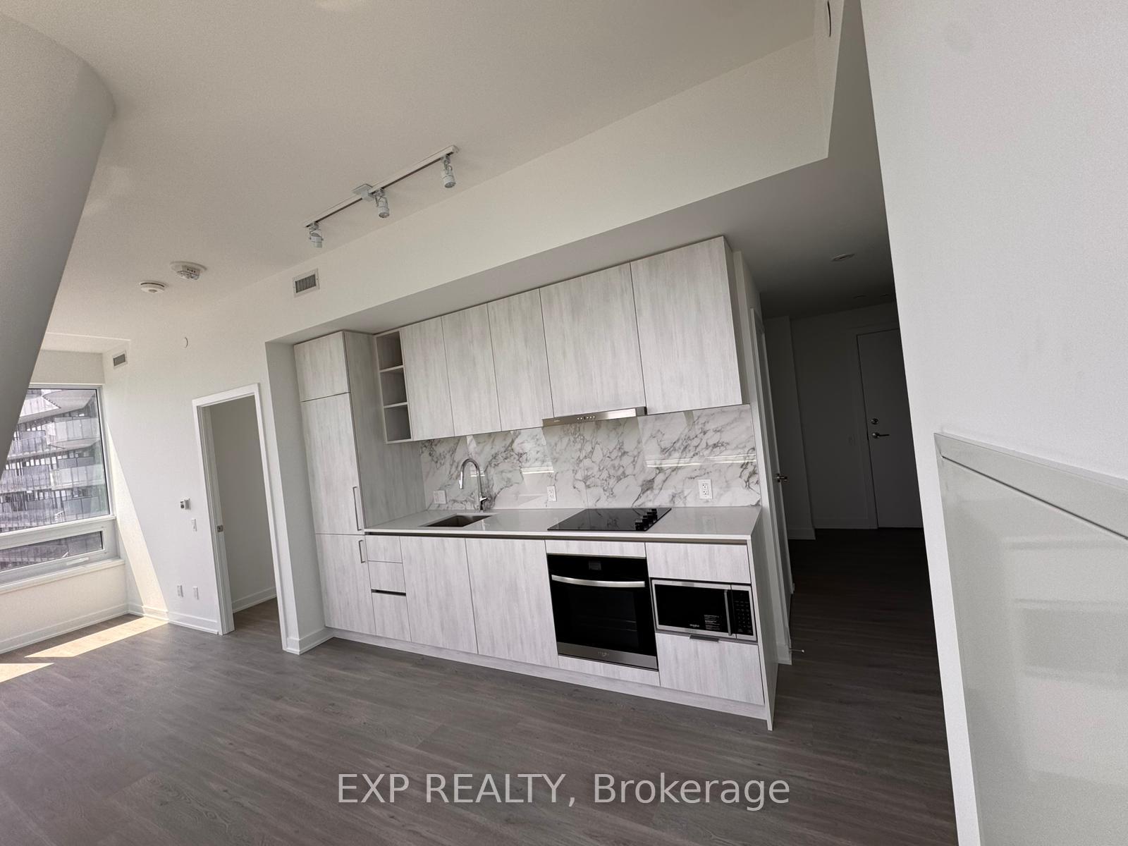 Photo 9 of Unit 5809, 8 Wellesley Street W, Toronto, Bay Street Corridor — HOMEH