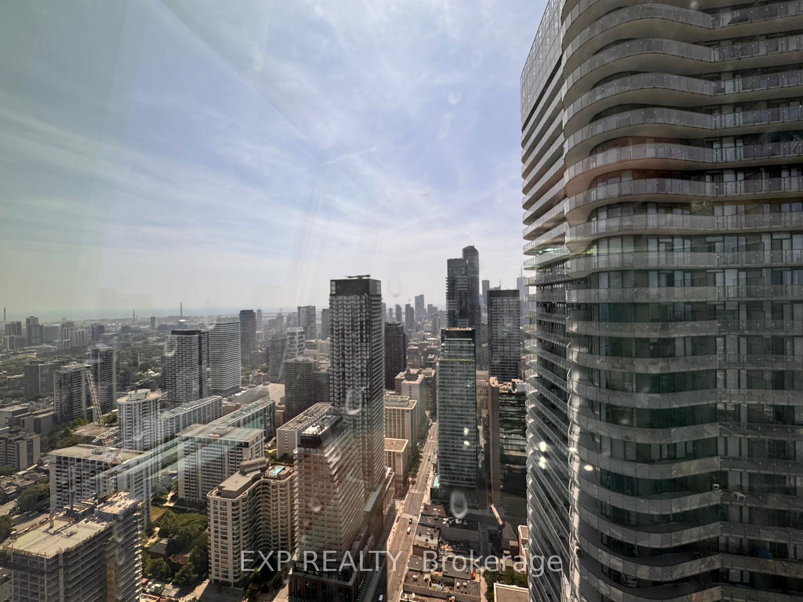 Photo 12 of Unit 5809, 8 Wellesley Street W, Toronto, Bay Street Corridor — HOMEH
