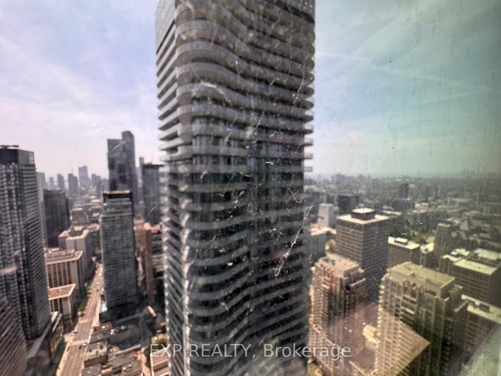 Photo 14 of Unit 5809, 8 Wellesley Street W, Toronto, Bay Street Corridor — HOMEH