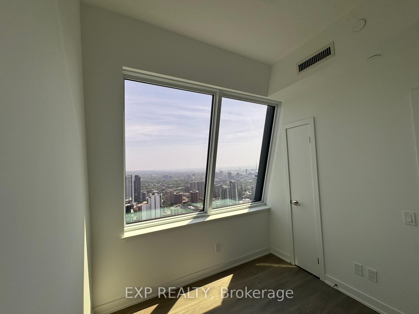 Photo 18 of Unit 5809, 8 Wellesley Street W, Toronto, Bay Street Corridor — HOMEH