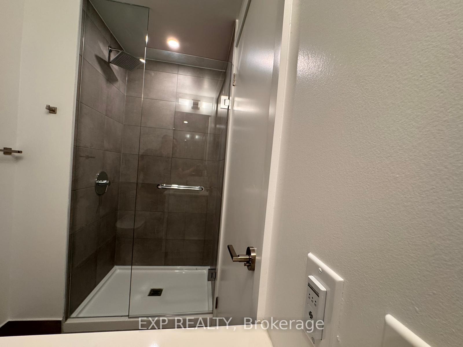Photo 22 of Unit 5809, 8 Wellesley Street W, Toronto, Bay Street Corridor — HOMEH