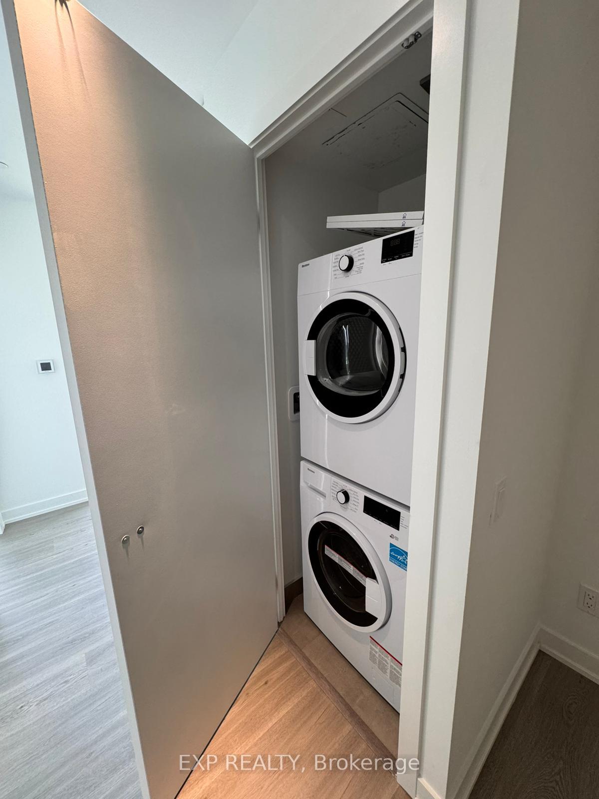 Photo 25 of Unit 5809, 8 Wellesley Street W, Toronto, Bay Street Corridor — HOMEH