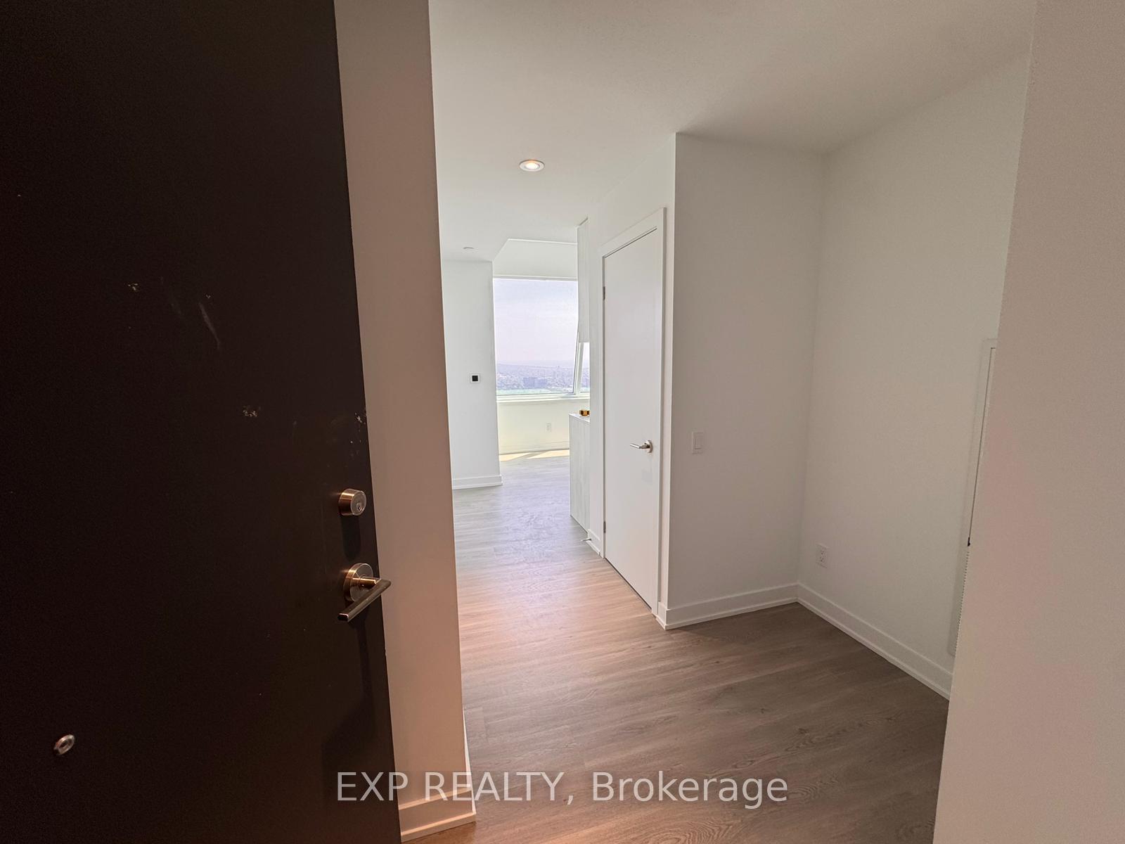 Photo 26 of Unit 5809, 8 Wellesley Street W, Toronto, Bay Street Corridor — HOMEH